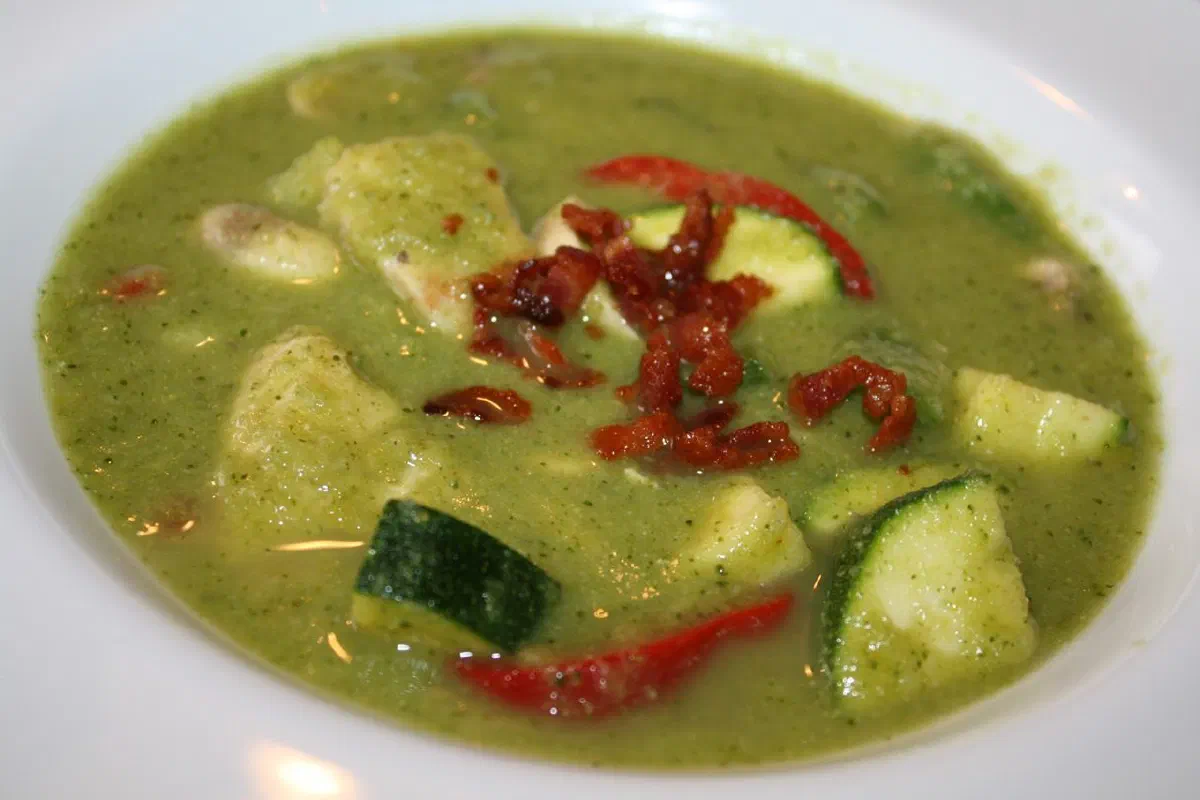 Broccoli-porre suppe