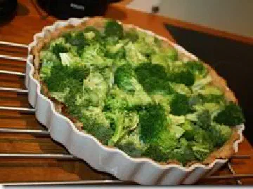 Broccolitærte med skinke, billede 3