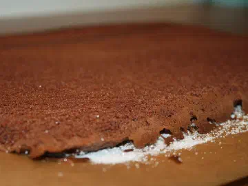 Choko-roulade med friske jordbær, billede 2