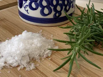 Foccasia med flagesalt og rosenmarin, billede 3