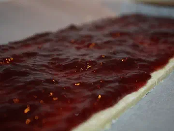 Hindbærsnitter – hvor marmeladen bages med, billede 7