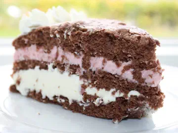 Lagkage med jordbær og hvid chokolade, billede 3