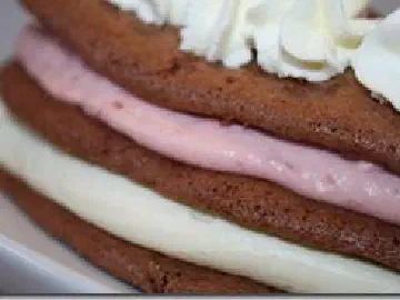 Lagkage med jordbærskum og hvid chokoladecreme, billede 4