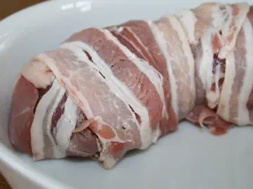 Mørbrad med pikantost og bacon, billede 3