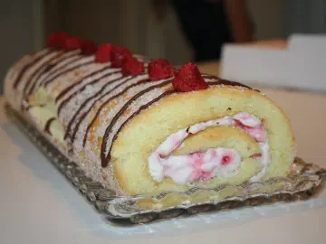 Roulade med friske hindbær, billede 8